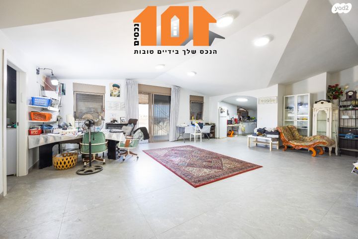 דו משפחתי, הר שמואל, גבעת זאב