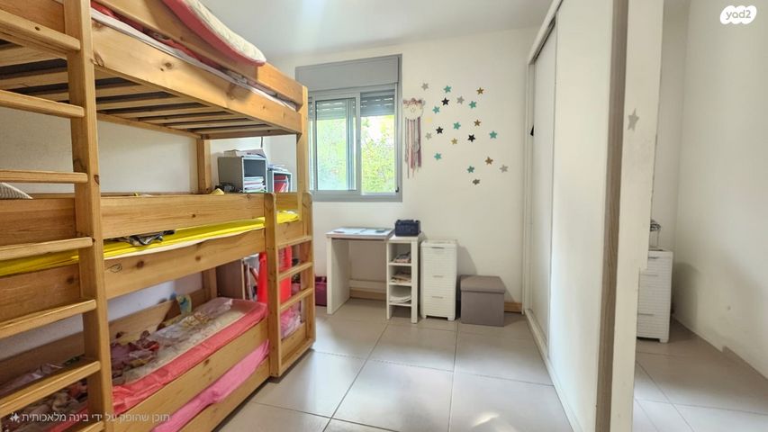 דירת גן, שדרות הרצל, נאות שמיר, יבנה