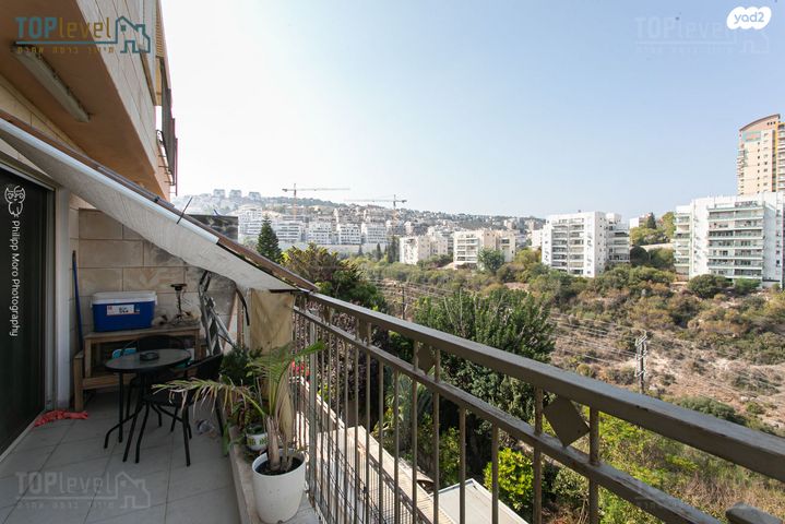 דירה, בת חן 56, רמת חן, חיפה