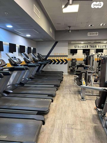 דירה, דרך האגמים, גני תקווה