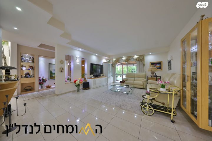 דו משפחתי, משה שרת, קרית חיים מזרחית, חיפה