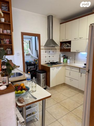 דירה, הרב יצחק נסים, חומת שמואל, הר חומה, ירושלים