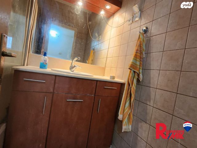 דירה, קרן היסוד 4, קרית שרת מערב, חולון