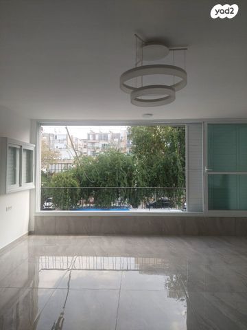 דירה, דניאל, לב העיר, בת ים