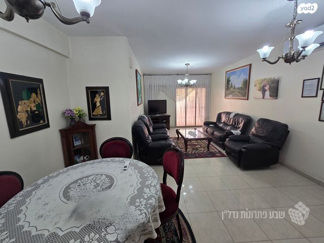 דירה, ההסתדרות 8, רחובות