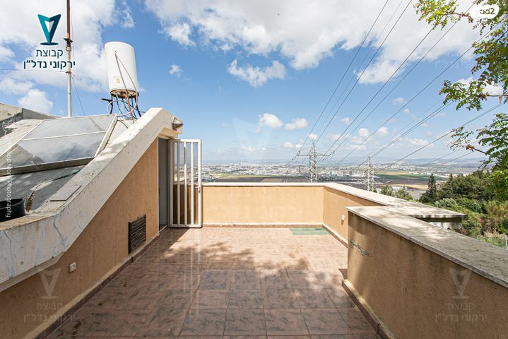 בית פרטי/ קוטג', רמות יצחק, נשר