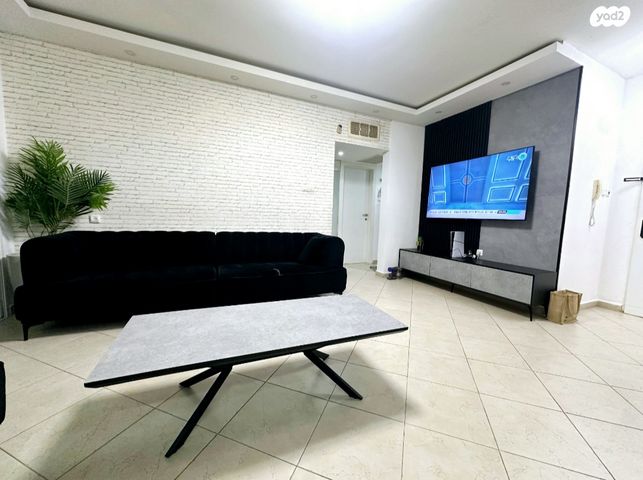 דירה, ליאו פיקרד 42, רמות הרכס, באר שבע