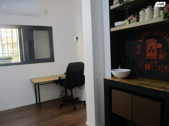 דירה, ירושלים, הפועל המזרחי ב', שיכון ב', בני ברק