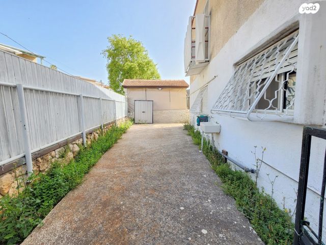 דירת גן, לוטוס, אילנות, מעלות תרשיחא