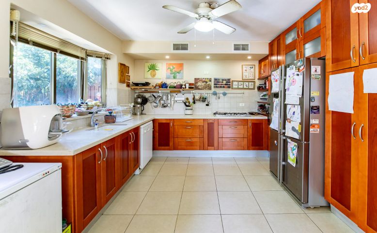 בית פרטי/ קוטג', מתחם 19 - 20 (מתחם הפרחים), הוד השרון