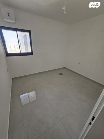 דירה, רמב"ם, רמת חן ובן ציון, נתניה