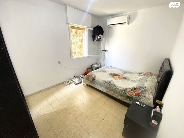 דירה, יוסף שפרינצק, מחנה יהודה, פתח תקווה