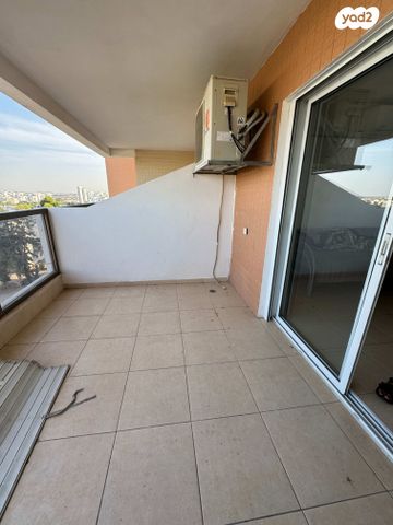 דירה, בן גוריון, אשקלון