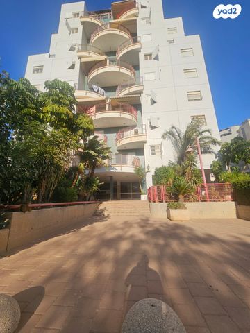 דירה, חיים הזז, שכונה ב', באר שבע