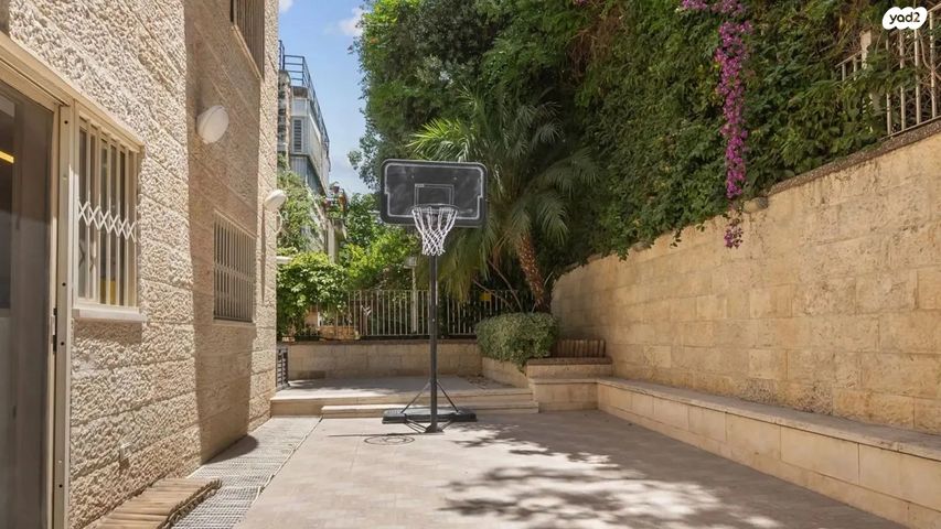 דופלקס, רחל המשוררת 4, בית הכרם, רמת בית הכרם, ירושלים