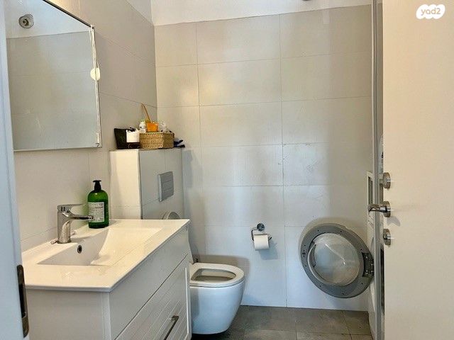 דירה, שטרן, קיראון, קרית אונו