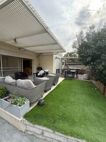 בית פרטי/ קוטג', כצנלסון, שבענה, אזור