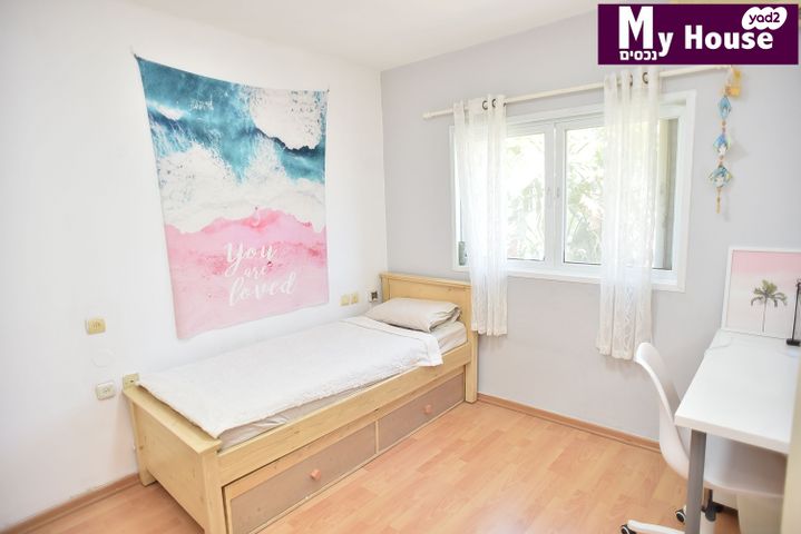 דו משפחתי, נאות הפרחים, גן יבנה