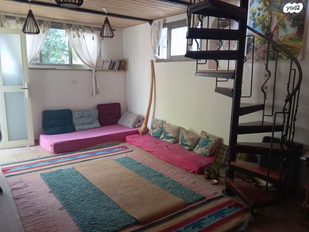 דו משפחתי, הזית 17, קציר, קציר