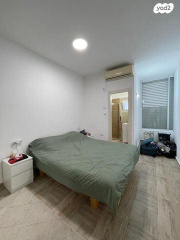 דירה, אבשלום, חדרה