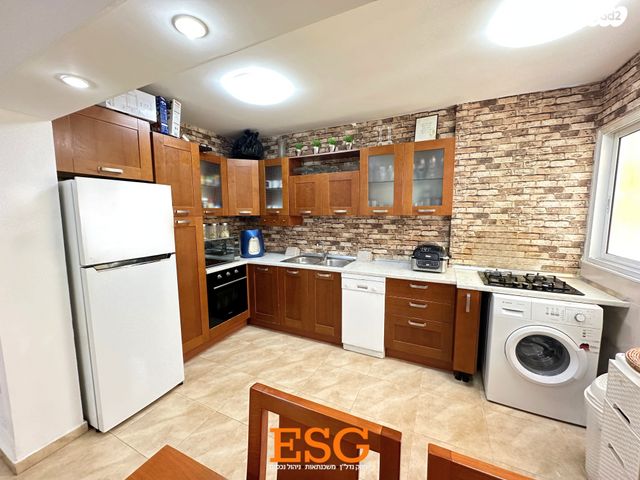 דירה, עובדיה הנביא 3, רובע י', אשדוד