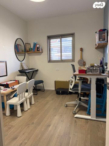 דירה, הלוטוס, קרית הפרחים - 2005, רעננה