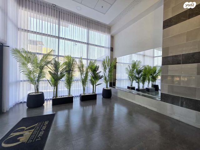 דירה, משה ברזני, הבנים, קרית גת