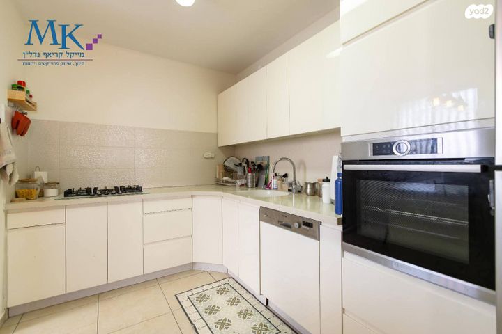 דירה, יונה צבי פיינשטיין 5, מישור הנוף, ראשון לציון