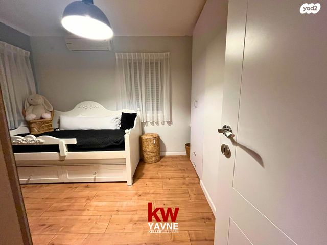 דירה, העגור, נאות בן גוריון, יבנה