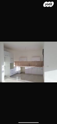 דירה, יצחק רפאל 10, חומת שמואל, הר חומה, ירושלים