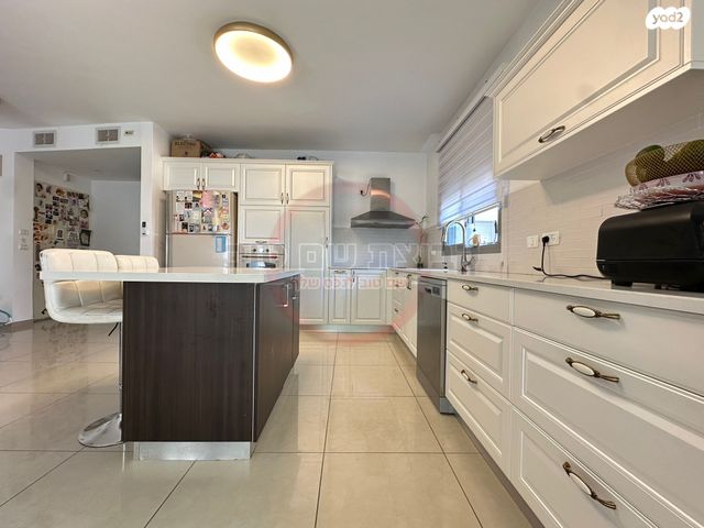 ארבע האמהות 