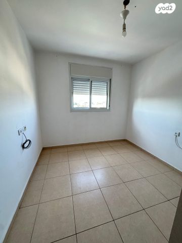 דירה, בן גוריון, אשקלון