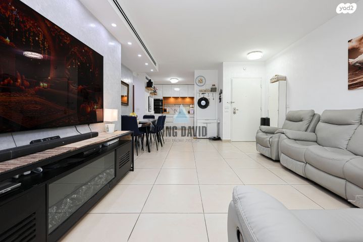 דירת גן, כפר יונה