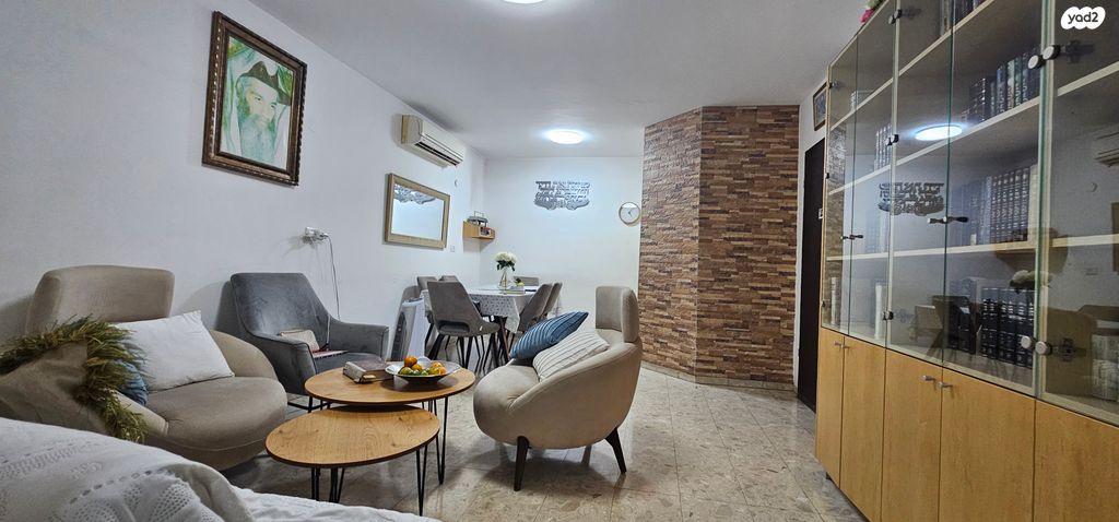 דירת גן, החלוץ, טרומפלדור, נהריה