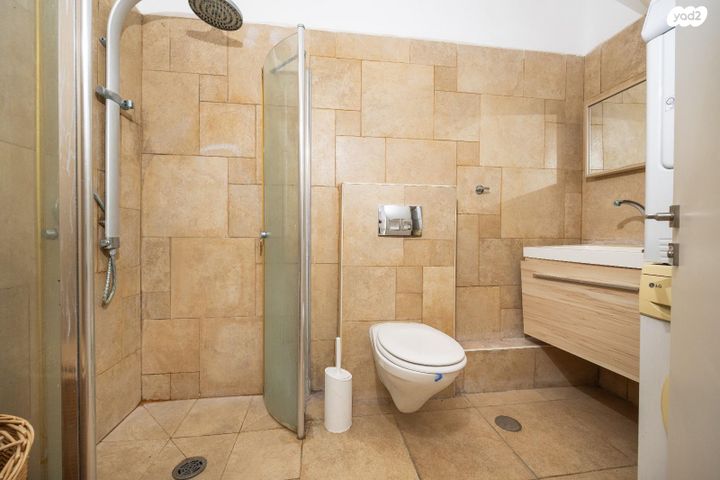 דירת גן, אל סלוודור, גבעת משואה, ירושלים