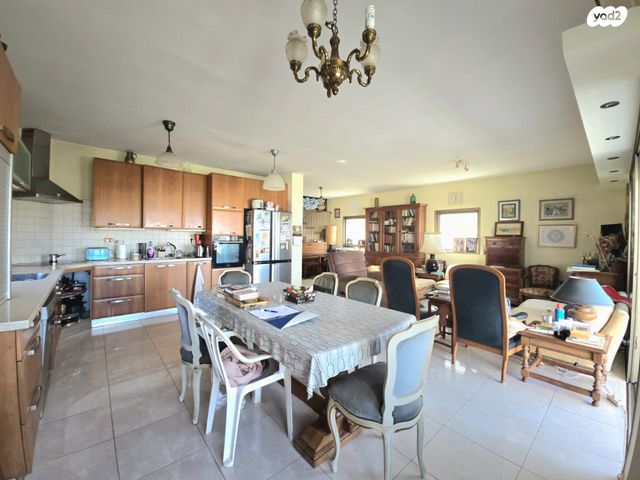 גג/ פנטהאוז, רעננה