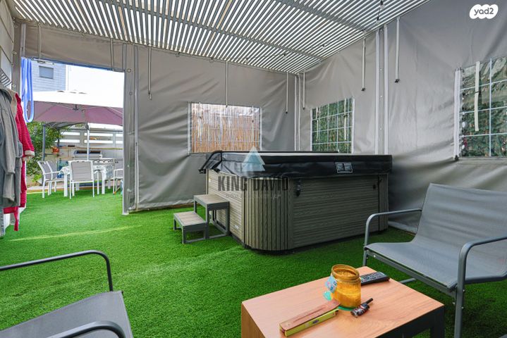 דירת גן, כפר יונה