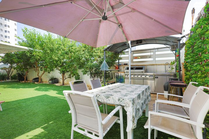 דירת גן, כפר יונה