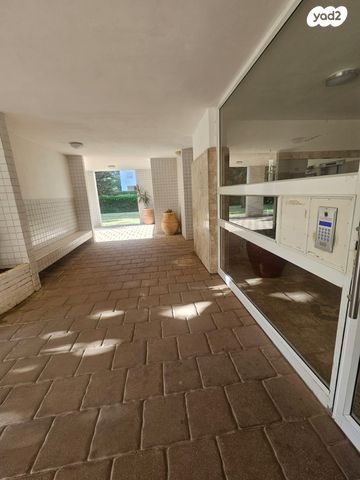 דירה, חיים הזז, שכונה ב', באר שבע