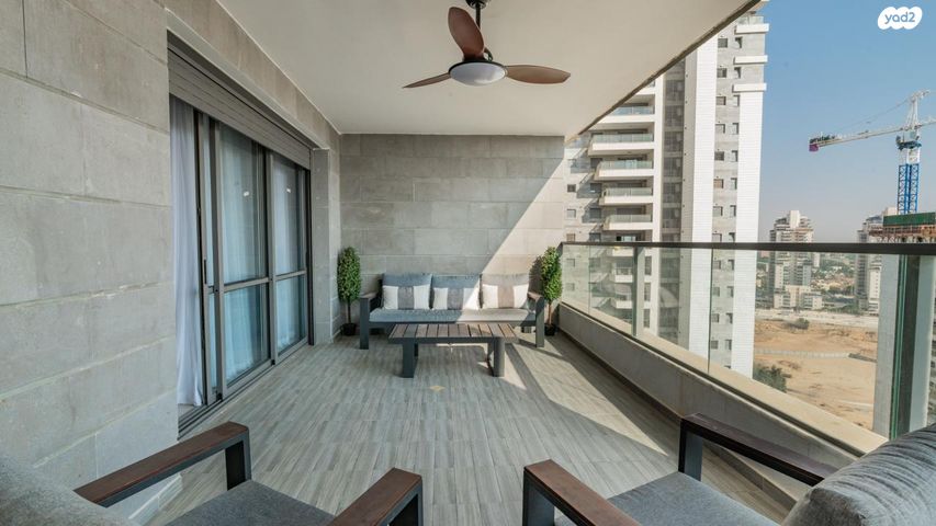 דירה, אברהם מחרז, סנטרל פארק / האצטדיון, באר שבע