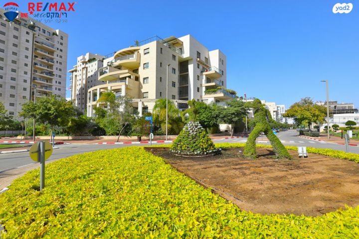 דירה, רש"י 23, הרצליה