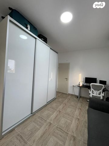 דירה, אבשלום, חדרה