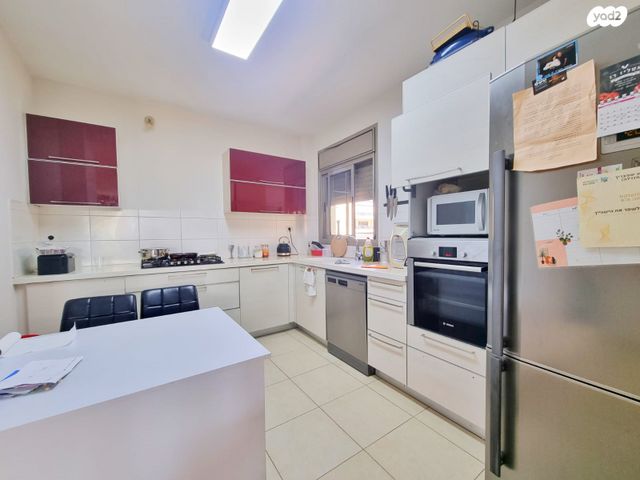 דירה, נעמי שמר, קרית אילון, חולון