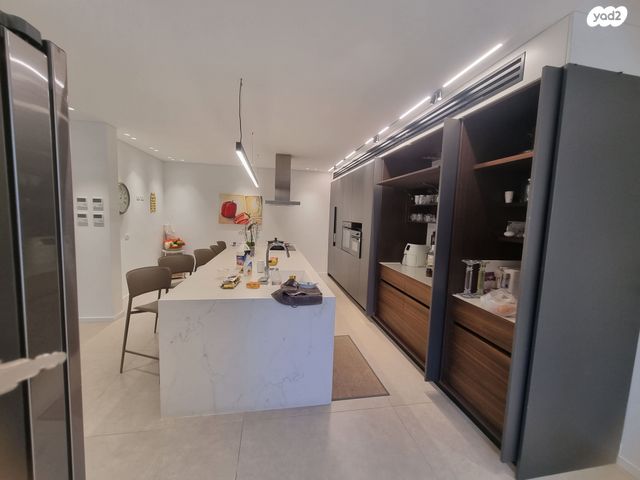 בית פרטי/ קוטג', ח.נ. ביאליק, רמתיים, הוד השרון