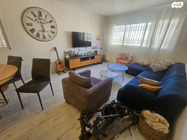 דירה, חיים הזז, שכונה ב', באר שבע