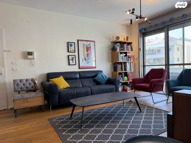 דירה, הלוטוס, קרית הפרחים - 2005, רעננה