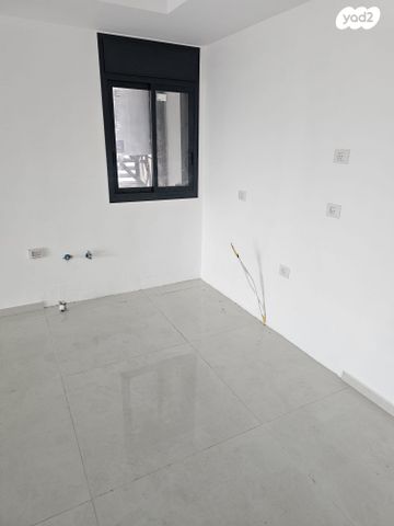 דירה, רמב"ם, רמת חן ובן ציון, נתניה