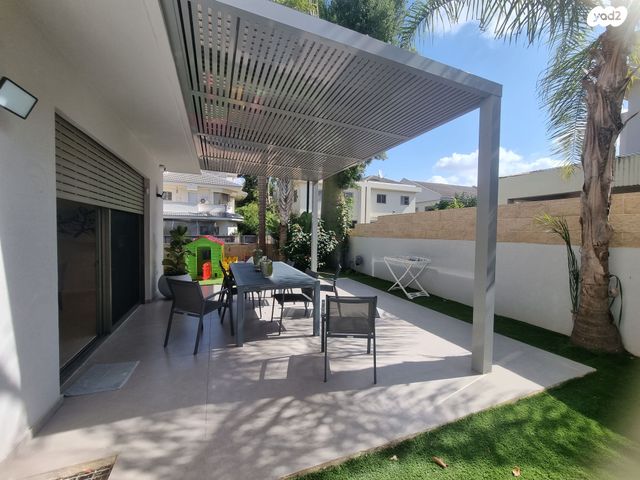 בית פרטי/ קוטג', ח.נ. ביאליק, רמתיים, הוד השרון