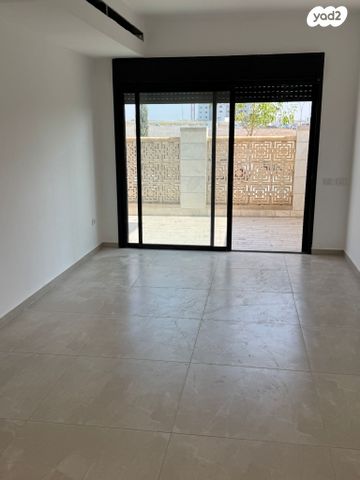 דירת גן, אשקלון