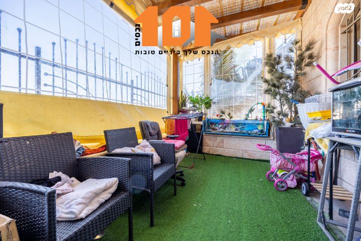 דו משפחתי, הר שמואל, גבעת זאב